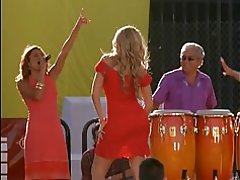 صوفيا فيرغارا الحمار الساخنة