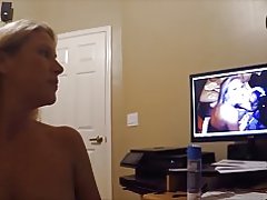 زوجتي في أفضل لها